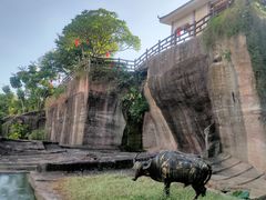 -广州莲花山旅游区