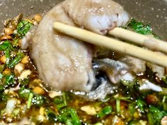 -肖肖酸萝卜鱼火锅(总店)