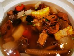 -江城小馆陕南妈妈菜·全球旅行餐厅(钟楼店)