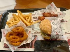 -The Habit Burger Grill 哈比特汉堡(世博店)