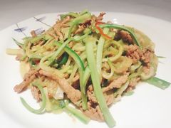 西葫芦肉丝-21点音乐餐吧(水悦城店)