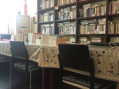 -武汉境自在書店