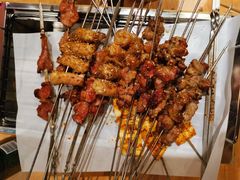 五花肉卷金针菇-喝丢一只鞋海鲜烧烤·海肠捞饭(东关街店)