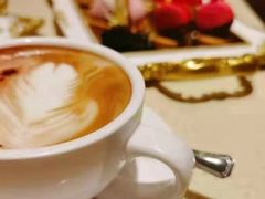 -上海浦东假日酒店逸庭咖啡厅