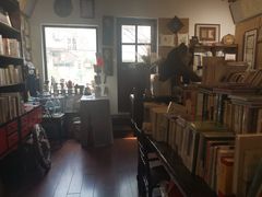 -荒岛书店(黄县路店)