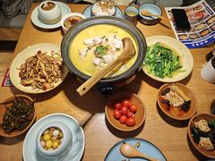 -九锅一堂酸菜鱼(学府凯德店)