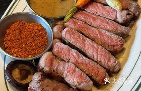Smoked Charcoal Grilled Australian Grain-Fed Matured Sirloin