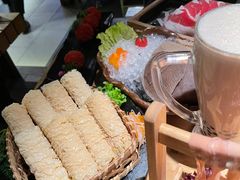 -湊湊火锅·茶憩(杭州湖滨银泰in77店)