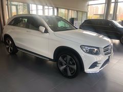 -天津波士信达奔驰4S店(卫津南路店)