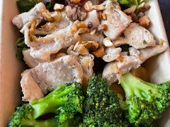 鸡肉西兰花什锦沙拉-BOCATA 西班牙餐厅(三里屯店)