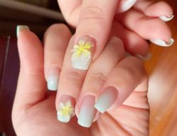 -H12 STAR日式美甲美睫专门店