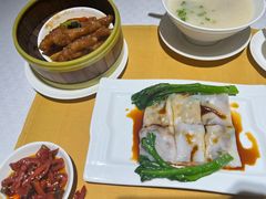 蜜汁叉烧肠粉-弘雅饭店