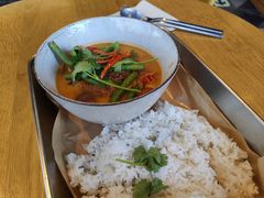 泰式红咖喱牛肉饭-Wagas沃歌斯(环贸店)