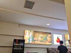 -毛辣果·贵州红酸汤牛肉火锅(西单店)