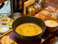-银米·云南传统过桥米线(双廊黑金冠店)