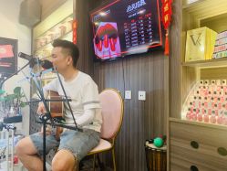 -进巍美甲