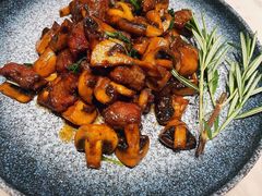 黑胡椒蘑菇牛肉粒-星怡会·新加坡新美食(苏州中心店)