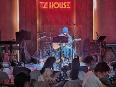 -TZ House音乐现场(来福士中心店)