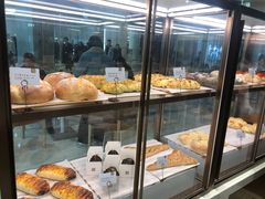 面包甜点陈列柜-奈雪的茶(石家庄万象城店)