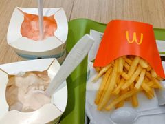 -麦当劳(展览馆店)