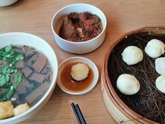 -佬钱湾仔(衣裳街店)