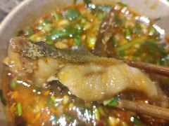 -肖肖酸萝卜鱼火锅(总店)