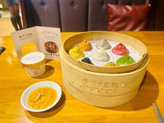 特色皇朝小笼包（八色）-乐忻皇朝(上海中心大厦店)