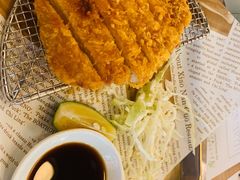 配辣酱油的炸猪排-南小馆(迪士尼小镇店)