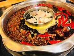 -山城年华老火锅(玉林店)