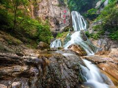 -龙潭大峡谷