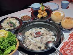 -润园四季椰子鸡火锅(欢乐海岸店)