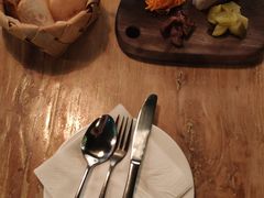 -羽深肉铺 Steak & Wine