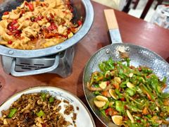 -湖南人家湘菜馆(镇江路店)