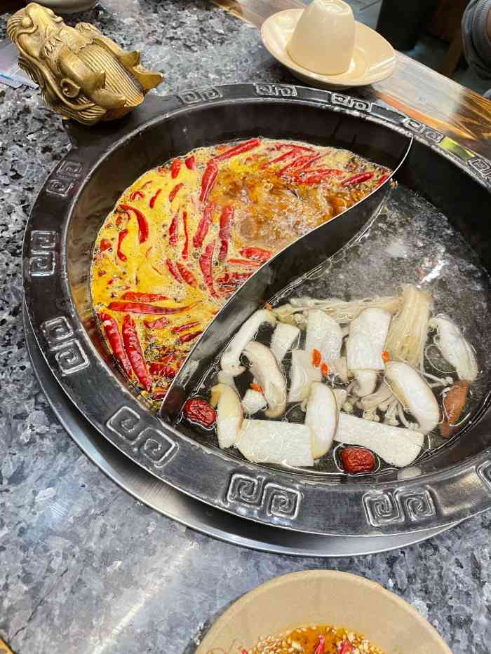 成都蜀大侠火锅(大望路店)-"菜品很有特色.