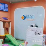 炎热的夏季 清凉的水池