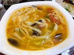 -天天向上素食餐厅(五台山店)