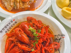 -老东镇啤酒屋海鲜加工·蒸汽海鲜·海鲜烧烤(台东店)