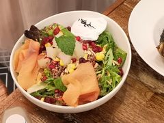 夏日沙拉-FLOVIE FLORIST CAFE