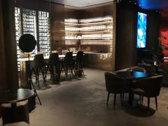 -wineapp葡萄酒餐吧(外滩金融中心店)
