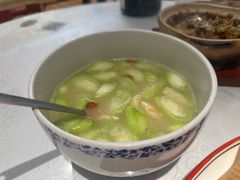 姜蛋鸡汤广东丝瓜-小粤楼·怀旧粤菜(万辉国际广场店)