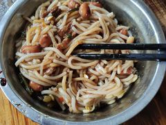 -灵山卢梅燕粉店