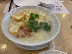荔湾艇仔粥-点都德(汇盈广场店)