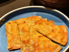笋麸菜鲜肉麦饼-三利音·玖弄小鲜(浦东嘉里城店)