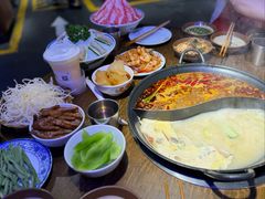 -萍姐火锅·公路夜市(打浦桥日月光店)