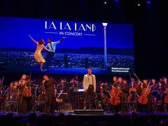 -交通银行前滩31演艺中心