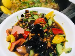 -人民公社铁锅炖·东北菜(卫国道店)