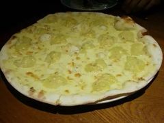 -JINNS锦时 steak&pizza(浸信会礼拜堂旧址店)