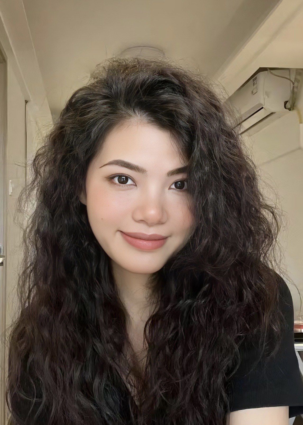 中长发女生很喜欢的法式羊毛卷~多种风格随意
切换,
可森系可复古