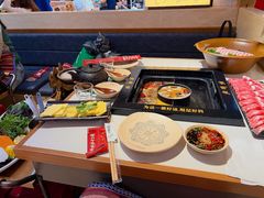 -老牌坊云南鱼豆花火锅(哈西万达店)