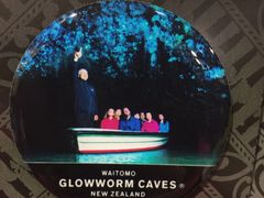 -怀托摩萤火虫洞